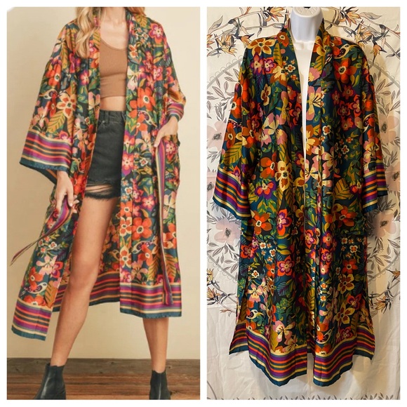 Dress Forum Other - Stunning!! Dress Forum Silky Kimono Robe Duster Rich Colors